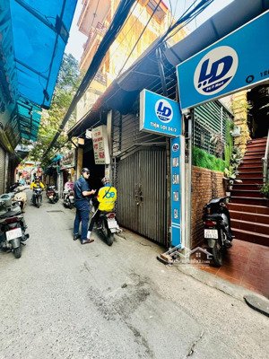 mua ngay! ccmn đường láng 82m2*7t thang máy, lô góc 2 mặt ngõ, pccc hiện đại, dòng tiền 1.2 tỷ/năm