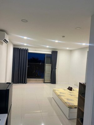 cần cho thuê căn officetel 37m2 đầy đủ nội thất giá chỉ 9,5tr. lavida plus. lh xem nhà 