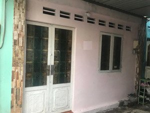 nhà 2 tầng nguyên căn riêng biệt 44m2 đs 11 trường thọ gần chợ thủ đức