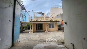 chính chủ cho thuê 700m2 mặt bằng kinh doanh mặt đường trường chinh