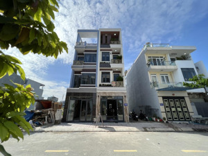 bán nhà mới 1t3l 4x19m hoàn công, đường n1 phú hồng thịnh 9, full nội thất