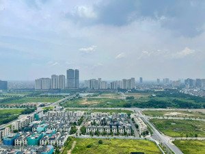 hiếm - cho thuê căn góc view hồ starlake và hồ tây, 109m2 , 3pn, đồ cb, nhận nhà luôn,có slot ô tô