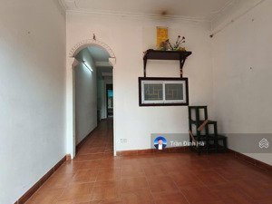 bán căn hộ khu tập thể bộ đội biên phòng, 48/75m2, 4.2 tỷ cầu giấy hà nội. lh 