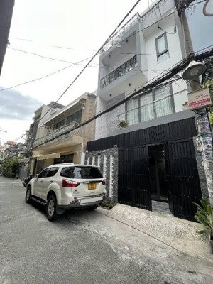 cần bán nhà trường chinh - xe hơi đổ tận cửa (5,6 x 8m) 4 tầng bề thế nội thất cao cấp nhỉnh 8 tỷ