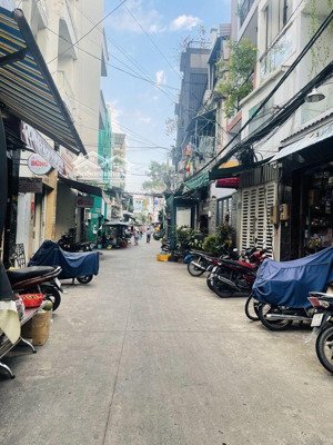 bán nhà hẻm xe hơi 6m kinh doanh tốt ngay vòng xoay lý thái tổ 3 tầng chỉ nhỉnh 5 tỷ