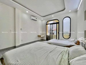 căn hộ dịch vụ full nội thất siêu thoáng, có ban công