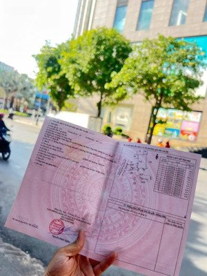 bán toà nhà 5t 2mặt tiền ngay ngã tư vincom ngang 8.6m vị trí cực đẹp diện tích sàn sử dụng 1000m2