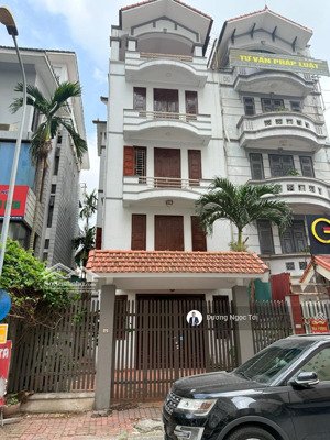 bán tòa văn phòng đẹp 5 tầng, 147m2, khuất duy tiến, giá cực chất,bãi đỗ ô tô ,thông lê văn lương