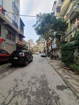 bán nhà giải phóng - phân lô ô tô tránh đỗ ngày đêm - kinh doanh - dt 50m 4 tầng - nhỉnh 14 tỷ