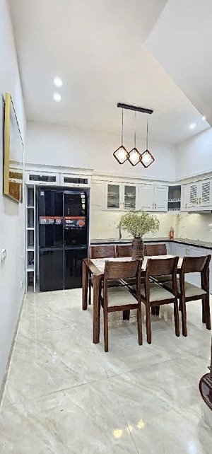 bán nhà ngõ rộng hoàng mai 4 ngủ nội thất xịn pháp lý rõ ràng