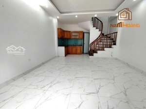 nhà phố xốm đại học đại nam xây dựng 32m2*5t, chào bán 4.7 tỷ ctl. lh 