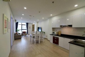 cho thuê căn hộ dịch vụ dt 200m2, 3ngủ, 40 triệu, đầy đủ nội thất kim mã thượng, ba đình, hà nội