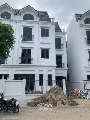 bán biệt thự song lập duy nhất 140m2 x 4 tầng mặt tiền rộng giá 40 tỷ mễ trì, nam từ liêm