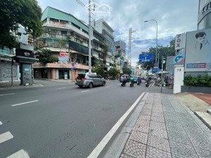 cho thuê căn nhà góc 2mt điện biên phủ, q1. nhà 3 tầng - 14x22 - phù hợp kinh doanh mọi ngành nghề