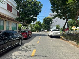 cần bán đất mặt tiền phạm vấn, ngay trung tâm du lịch biển