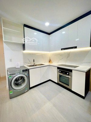 bán căn hộ tphcm 880tr , đầy đủ nội thất