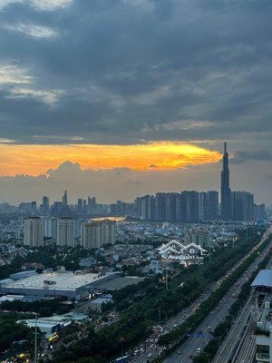 tìm chủ nhân mới sở hữu căn 3pn - view landmark 81 tuyệt đẹp - giá tốt để đầu tư