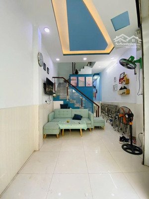 tặng full nội thất - ngay vòng xoay lê đại hành - quận 11 - 3 tầng - chỉ nhỉnh 4 tỷ