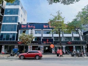 chia tài sản bán nhà mặt tiền đồng đen, tân bình - 9x35m, ctxd: hầm 6 tầng - hđt 100tr - giá 65 tỷ