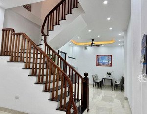 nhà tứ hiệp chủ giảm 300tr còn 5,6 tỷ-43m x 4 tầng-4n-3wc-30m ra mặt-100m ra trục-còn thương lượng