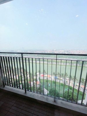 cho thuê căn hộ tầng 12, view đẹp, nội thất mới đầy đủ, chưa hề sử dụng