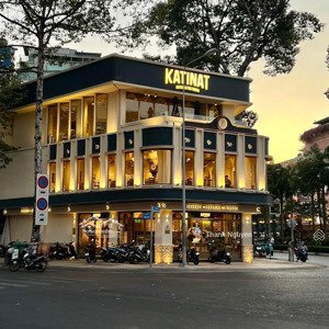 bán tòa nhà mặt tiền khu tôn đức thắng. dt 168m2 (6x28m), 7 tầng, tn 270tr/th. giá 90 tỷ - tin thật