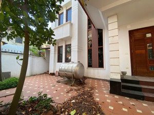 cực mót bán - giá đầu tư!!! 176m2 - mt 11m - 15,8tỷ - biệt thự vườn lô góc - trung tâm hoài đức.