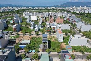 chào bán lô khu e kim long trục thông kẹp cống hướng đông bắc