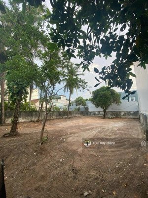 chính chủ bán nhanh bán đất góc 2 mặt tiền đường chế lan viên - cách biển 250m