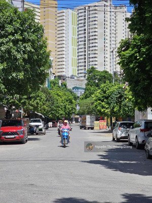 chính chủ bán lk mỗ lao - đường 18m - hà đông - ô tô tránh, vào nhà, giá tốt