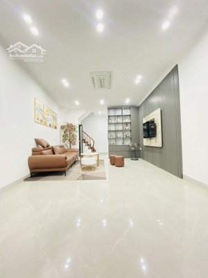 bán nhà lô góc 3 mặt thoáng thang máy ngõ ô tô phân lô cán bộ phố lê trọng tấn