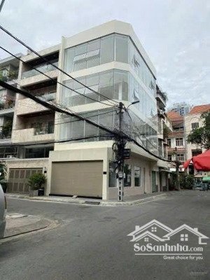 cho thuê nhà 271 273a võ văn tần quận 3. gần ngã tư cao thắng.