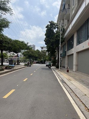 bán biệt thự tại him lam vạn phúc, 33 tỷ vnd, 91 m2, giá tốt uy tín
