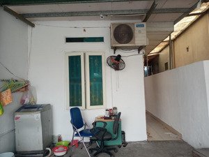 cho thuê nhà cấp 4, mặt hồ, đường oto, 70m2, 6 triệu/tháng, liên hệ 