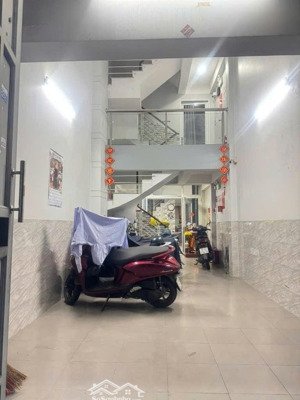 thích quảng đức - p.5 - phú nhuận - 70m2 - 5 tầng - 9 phòng - 10wc - hẻm xe hơi - giá : 10,5 tỷ