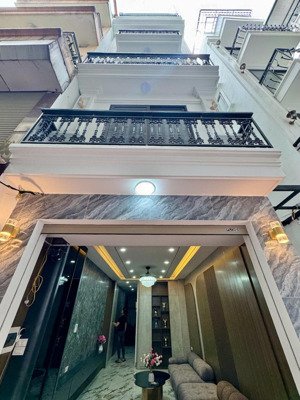 bán gấp nhanh căn lô góc tây mỗ dt 45m2 x 4 tầng giá 6.4 tỷ - ngõ xe 5 tạ, nhà mới 2 mặt thoáng sau