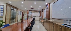 cần bán siêu phẩm tòa nhà văn phòng tại phú diễn 8 tầng full công năng 150m2 nhỉnh 41 tỷ