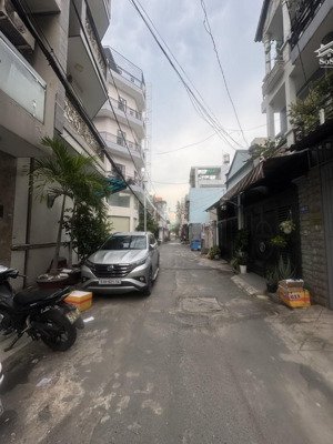 hxh 6m thông-nhà vip chế lan viên q.tp-75m2 5x15-4 lầu btct-sổ vuông-chỉ 8.6 tỷ!