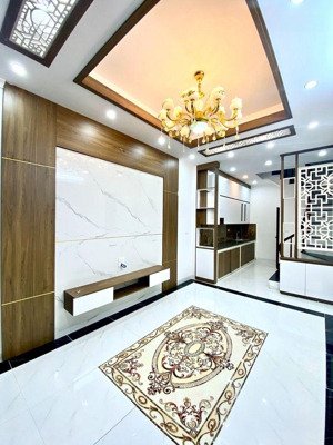 siêu phẩm trình làng 5t - 32m² giá rẻ nhất ỷ la - dương nội ngõ 3m ô tô đỗ gần, full nội thất