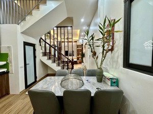 nhà đẹp phố kim ngưu, q. hbt - 46m2 x giá nhỉnh 7 tỷ - trước nhà thoáng sáng - ngõ thông khắp ngả