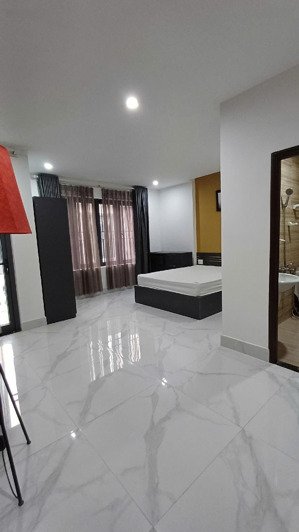 tttp - nguyễn tri phương - nhà 3 tầng kiên cố, đẹp vào ở ngay - ô tô đỗ cửa - 82m2, mt ~6m đẹp