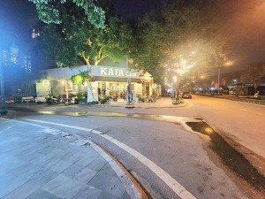 biệt thự tp giao lưu- 189m2- 4 tầng- gần hồ- mặt tiền 12m- 312tr/m2