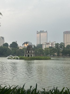 mặt phố vip hoàn kiếm - lõi phố cổ - vỉa hè rộng - kinh doanh đỉnh 42m2x4t giá 30. x tỷ có tl