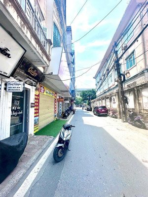 bán nhà vạn phúc, ô tô vào cửa, ô tô lùi cửa, nhà mới full nội thất vali về ở ngay