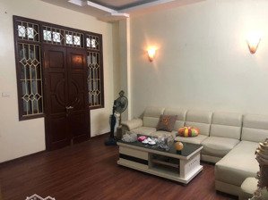 nhà đẹp lô góc mặt tiền 7.9m võ chí công vài bước ra hồ tây dt: 40m x 5t, giá chỉ 8.3 tỷ.