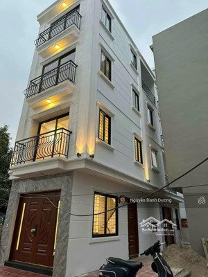 bán gấp nhà - lô góc - ô tô đỗ cửa - ngõ thông kinh doanh - lê đức thọ - 40m2 x 5 tầng - giá 8,2 tỷ