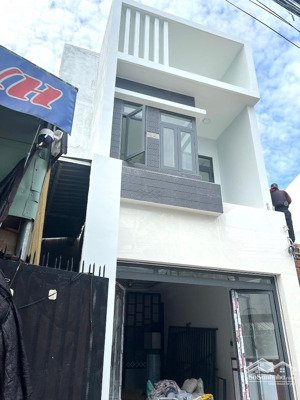 chủ gửi bán nhà 1 trệt 1 lầu (hoàn công) p. thống nhất - biên hoà. dt: 87m2. giá: 4tỷ050