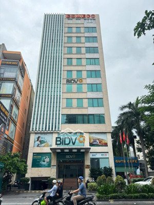 bán tòa building mặt tiền trường sơn - dt: 10 x 33m - hầm + 10 lầu - giá bán: 61 tỷ tl - tin thật