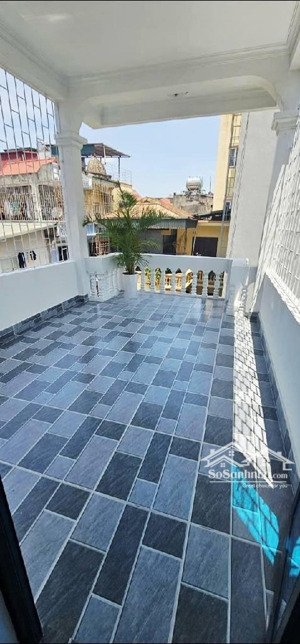 bán nhà giáp bát.hoàng mai.mới tinh.6 tầng, rất gần oto tránh. viêw công viên 39 m.