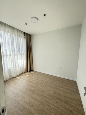 siêu phẩm d-homme q5, 70m² 2pn, full nội thất, view q1 chỉ 14 triệu/tháng